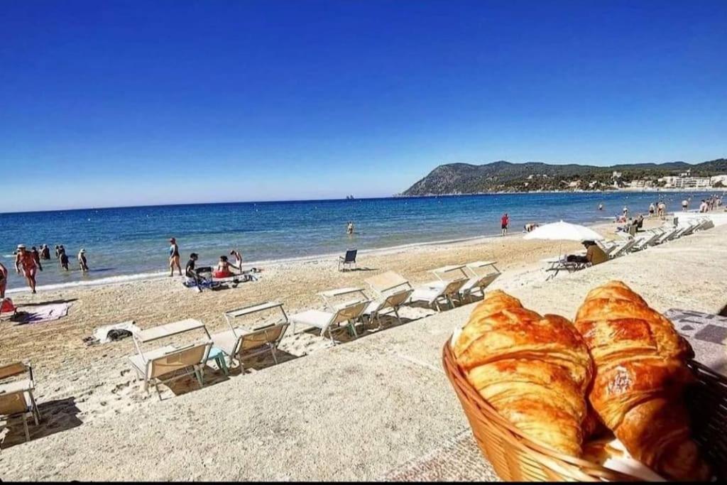 T2 Avec Clim Et Terrasse Vue Mer, Les Sablettes La Seyne-sur-Mer Zewnętrze zdjęcie